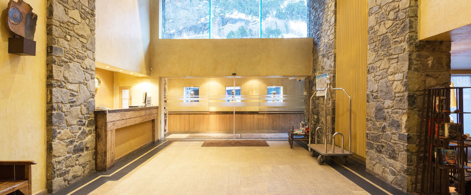 YOMO Patagonia Hotel ★★★★ - A luxury mountain retreat to the tumbling valleys of Andorra. - Arinsal, Andorra