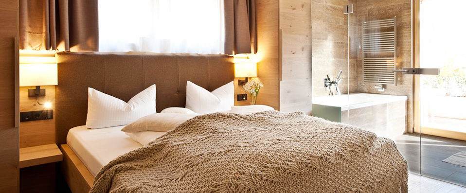 Das Posthotel ★★★★ - Un hôtel aux allures de chalet au beau milieu des montagnes du Tyrol. - Innsbruck, Autriche
