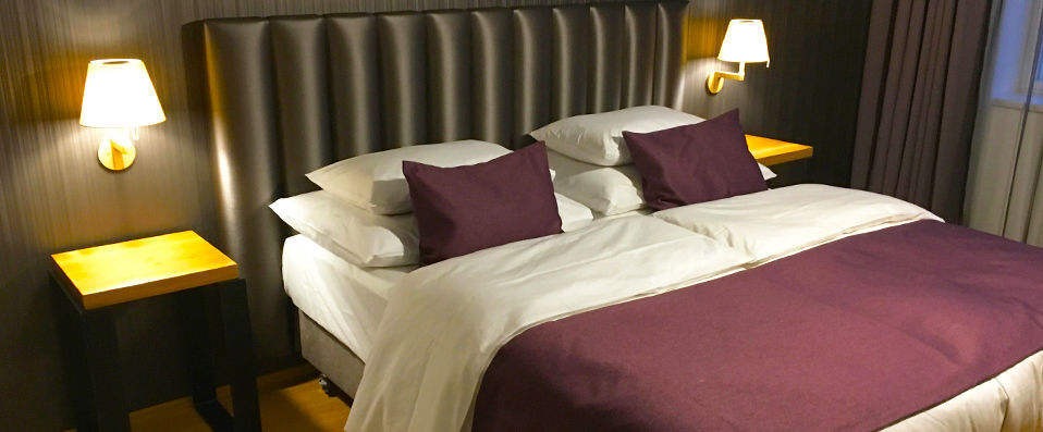 MOODs Charles Bridge ★★★★ - An elegant and contemporary stay in the heart of Prague’s Old Town - Prague, Czech Republic