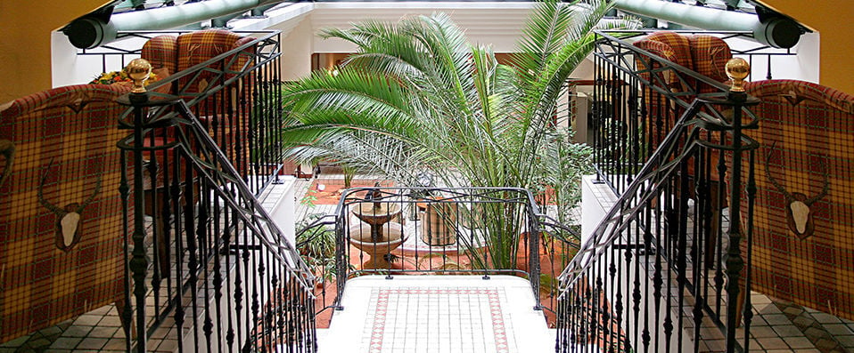 Villa Beaumarchais ★★★★ - A boutique retreat in Paris’s Le Marais district. - Paris, France