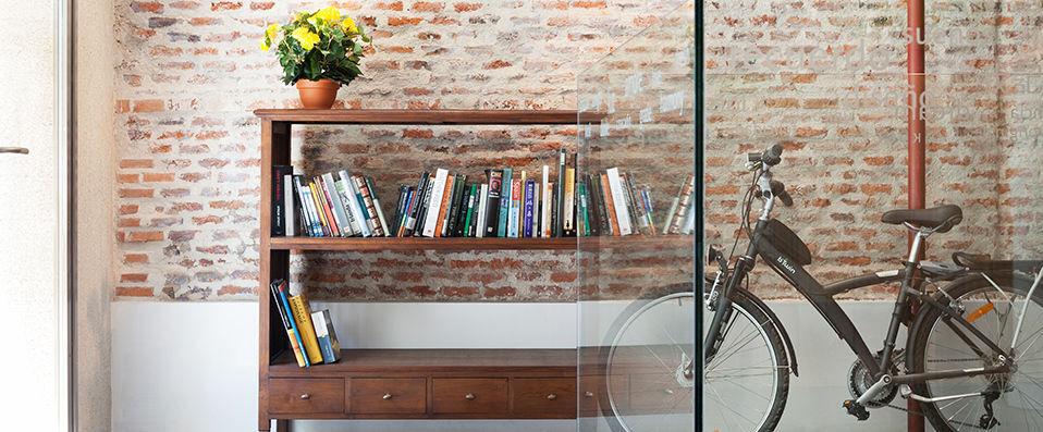 Hotel Artrip - Uncover the excitement of the Lavapiés barrio in an artistic adventure. - Madrid, Spain