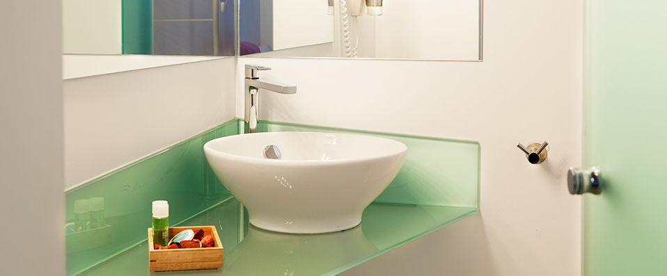 Hotel Artrip - Uncover the excitement of the Lavapiés barrio in an artistic adventure. - Madrid, Spain