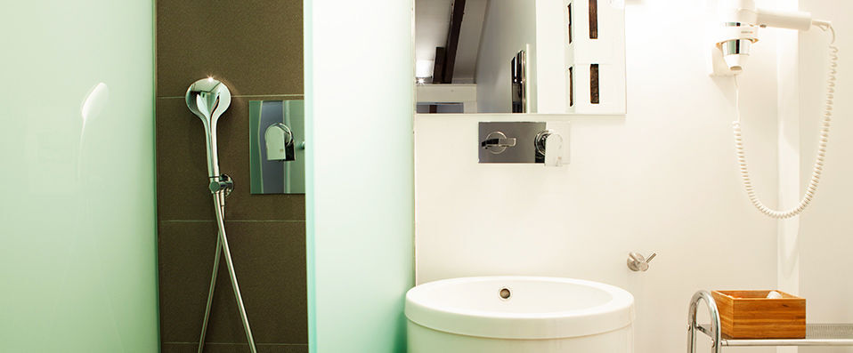 Hotel Artrip - Uncover the excitement of the Lavapiés barrio in an artistic adventure. - Madrid, Spain