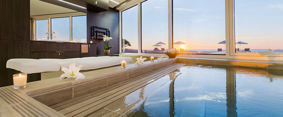 La Grande Terrasse Hôtel & Spa La Rochelle - MGallery ★★★★ - Last Minute - A relaxing getaway filled with culinary delights on the Atlantic coastline. - Châtelaillon-Plage, France