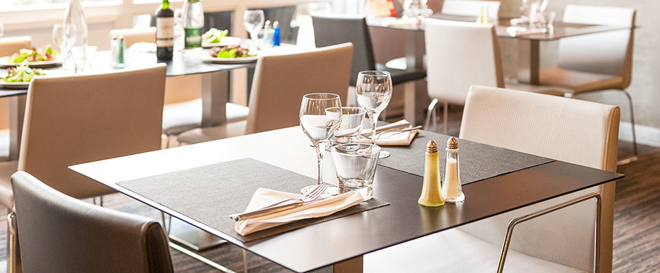 Novotel Lille Centre Grand Place ★★★★ - Last Minute - The perfect place to explore the treasures of Lille. - Lille, France