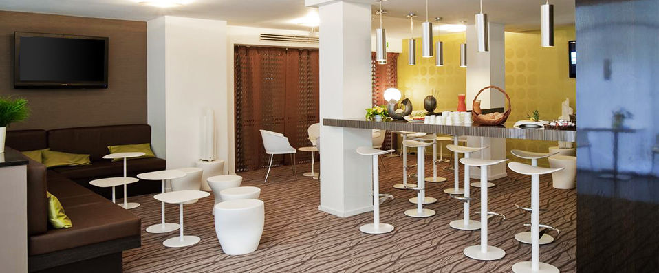 Mercure Pont d’Avignon Centre ★★★★ - Last Minute - A modern retreat just steps from the Pont d’Avignon. - Avignon, France