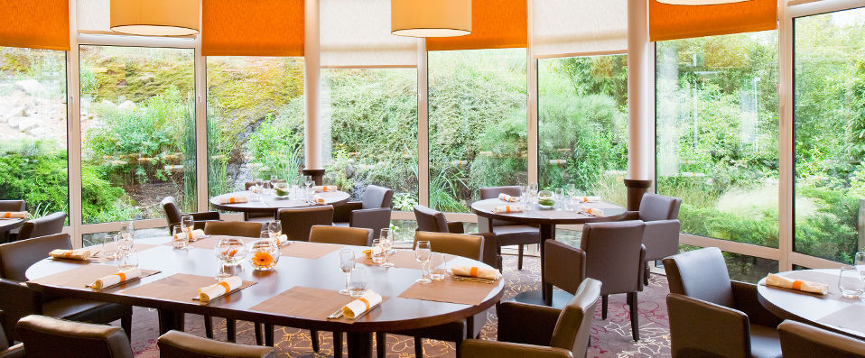 Novotel Clermont-Ferrand ★★★★ - Last Minute - Soak up the sunshine close to Clermont-Ferrand Auvergne Airport. - Clermont-Ferrand, France