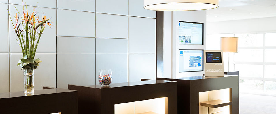 Novotel Clermont-Ferrand ★★★★ - Last Minute - Soak up the sunshine close to Clermont-Ferrand Auvergne Airport. - Clermont-Ferrand, France