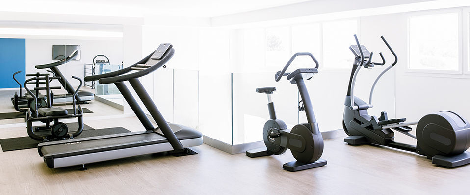 Novotel Clermont-Ferrand ★★★★ - Last Minute - Soak up the sunshine close to Clermont-Ferrand Auvergne Airport. - Clermont-Ferrand, France