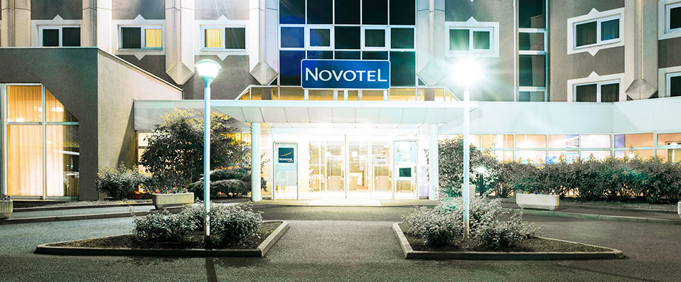 Novotel Clermont-Ferrand ★★★★ - Last Minute - Soak up the sunshine close to Clermont-Ferrand Auvergne Airport. - Clermont-Ferrand, France