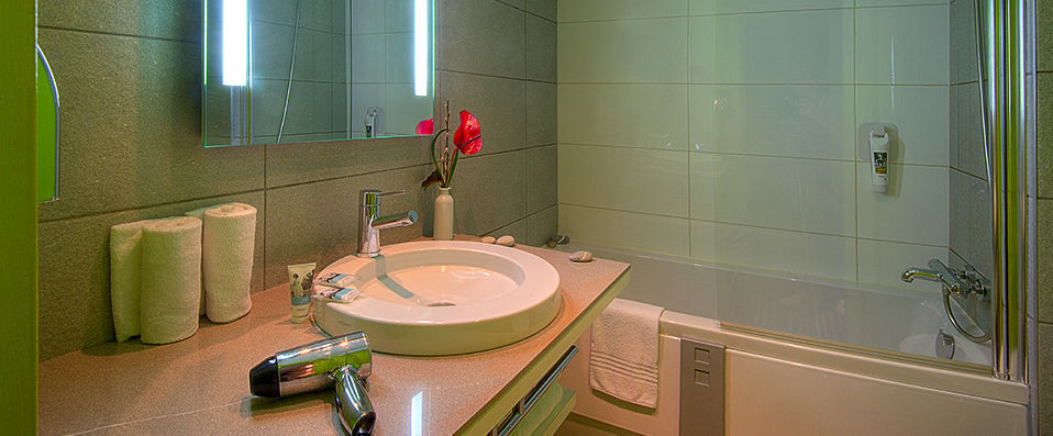 Mercure Nice Promenade des Anglais ★★★★ - Last Minute - A chic retreat on the Promenade des Anglais. - Nice, France