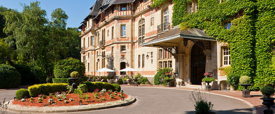 Château de Montvillargenne ★★★★ - La vie de château dans un cadre agréable & romantique. - Chantilly, France