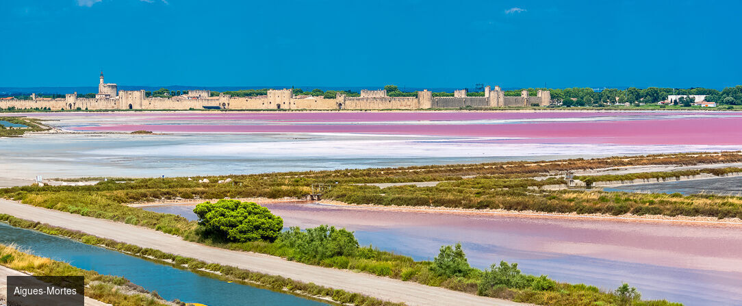 Hôtel La Plage ★★★★★ - Une adresse unique, luxueuse & les pieds dans l’eau de la Méditerranée. - La Grande-Motte, France