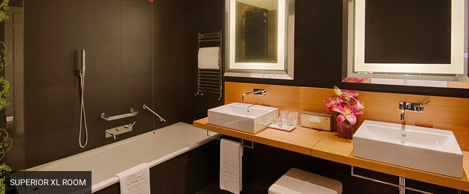 NH Firenze ★★★★ - Modern hotel with panoramic views of Florence - Florence, Italy