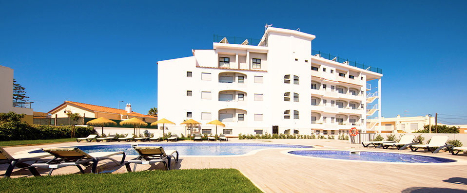 Aguahotels Alvor Jardim ★★★★ - Quatre étoiles fraichement rénovées qui scintillent sous le soleil de l’Algarve. - Algarve, Portugal