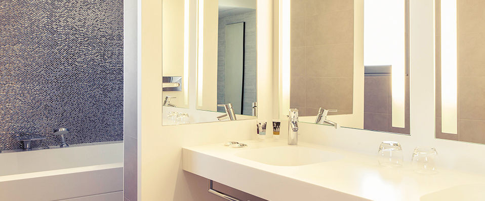 Mercure Nantes Centre Grand Hôtel ★★★★ - Last Minute - A serene getaway in the heart of Nantes. - Nantes, France