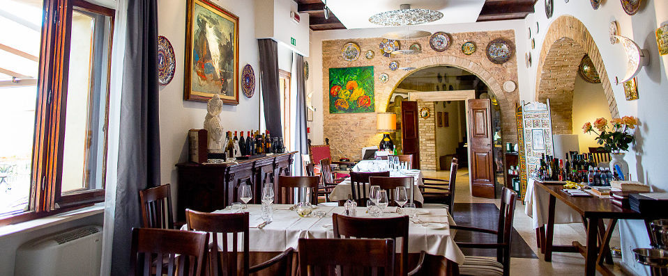 La Bastiglia Hotel & Wellness ★★★★ - Adults Only - A charming oasis in the rolling Umbrian hills. - Umbria, Italy