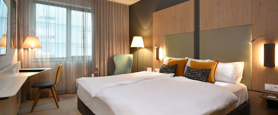 Martin's Louvain-la-Neuve - Discover Wallonia from a colourful, contemporary and comfortable lakeside address. - Wallonia, Belgium