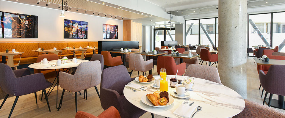 Martin's Louvain-la-Neuve - Discover Wallonia from a colourful, contemporary and comfortable lakeside address. - Wallonia, Belgium