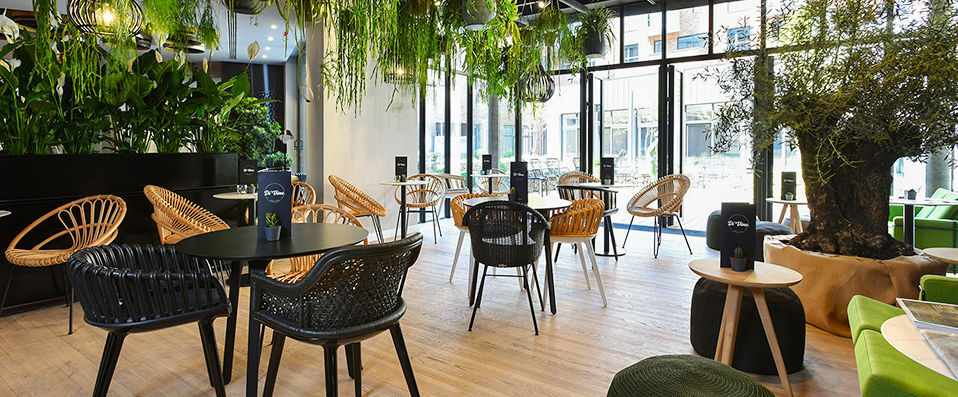 Martin's Louvain-la-Neuve - Discover Wallonia from a colourful, contemporary and comfortable lakeside address. - Wallonia, Belgium