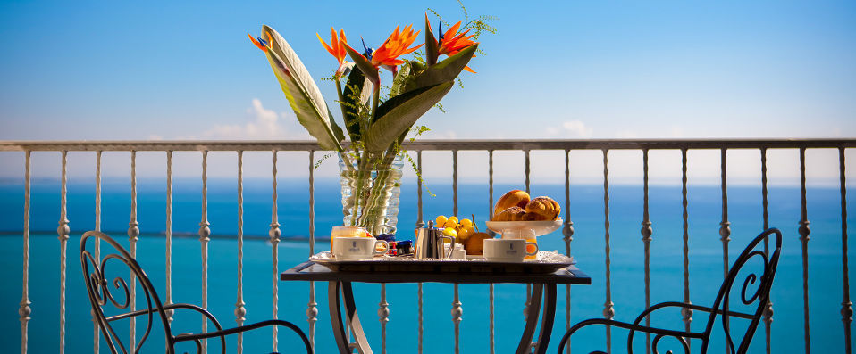 Lloyd's Baia Hotel ★★★★ - Go through the gateway to paradise, at an idyllic Amalfi hotel - Amalfi Coast, Italy