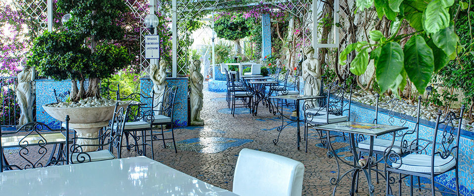 Lloyd's Baia Hotel ★★★★ - Go through the gateway to paradise, at an idyllic Amalfi hotel - Amalfi Coast, Italy