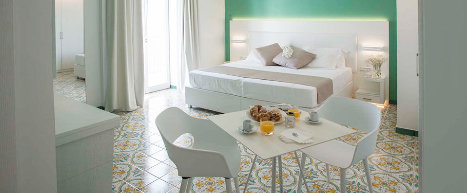 Lloyd's Baia Hotel ★★★★ - Go through the gateway to paradise, at an idyllic Amalfi hotel - Amalfi Coast, Italy
