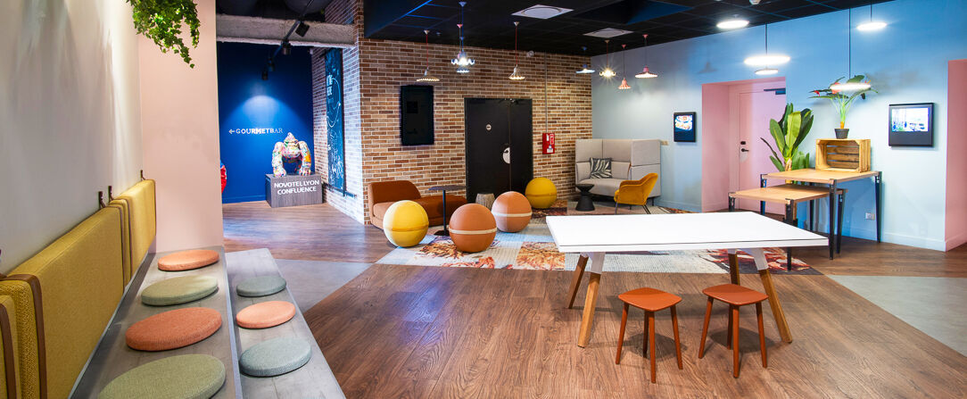 Novotel Lyon Confluence Bord de Saone ★★★★ - A bold, modern hotel in Lyon’s fashionable docklands. - Lyon, France