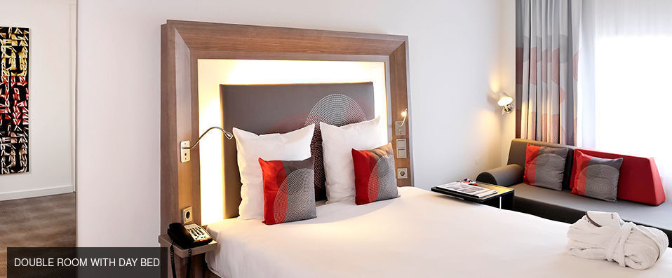 Novotel Lyon Confluence Bord de Saone ★★★★ - A bold, modern hotel in Lyon’s fashionable docklands. - Lyon, France