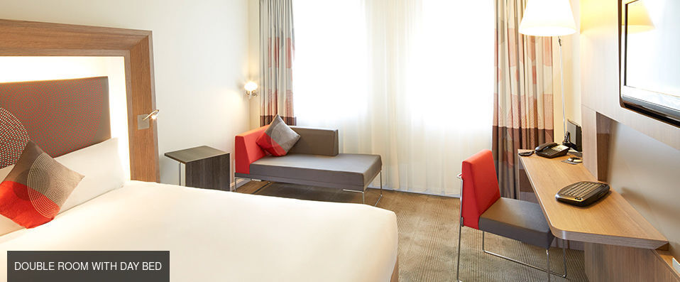 Novotel Lyon Confluence Bord de Saone ★★★★ - A bold, modern hotel in Lyon’s fashionable docklands. - Lyon, France