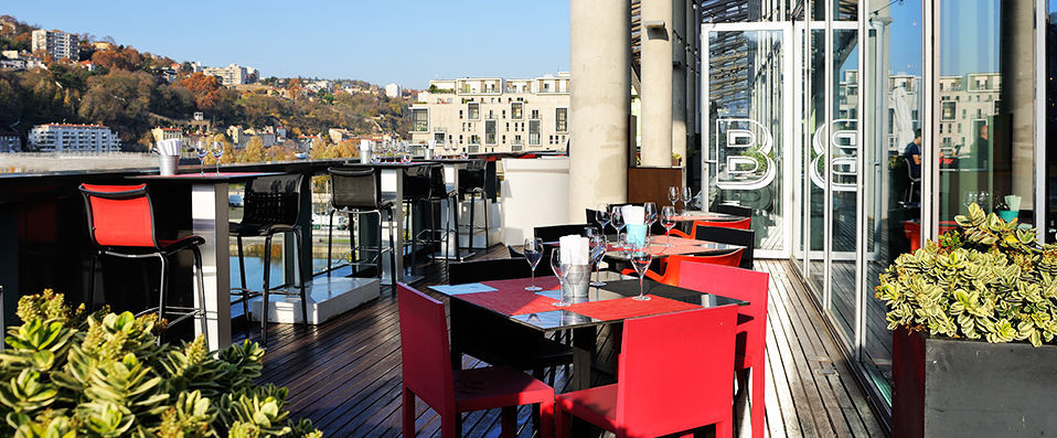 Novotel Lyon Confluence Bord de Saone ★★★★ - A bold, modern hotel in Lyon’s fashionable docklands. - Lyon, France