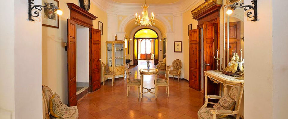Palazzo Tombesi Trecci - Period masterpiece of gracious living in medieval Montepulciano - Tuscany, Italy