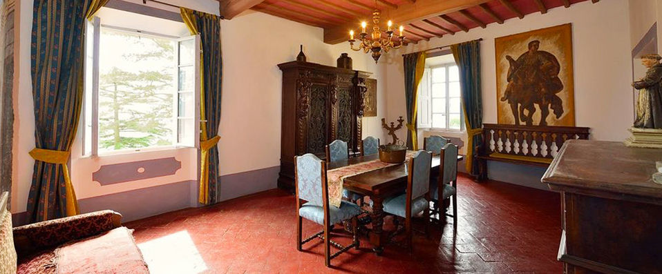 Palazzo Tombesi Trecci - Palace toscan au cœur des vignobles de Montepulciano. - Toscane, Italie