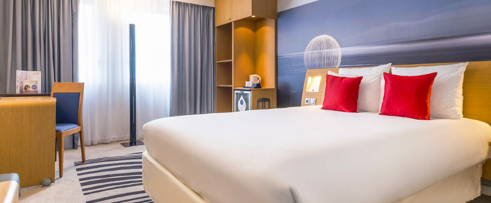 Novotel Strasbourg Centre Halles ★★★★ - Last Minute - A bubble of comfort in the heart of Strasbourg. - Strasbourg, France