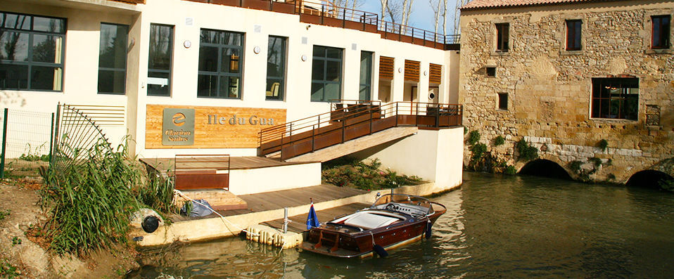 Île du Gua Suites ★★★★ - Last Minute - Discover Narbonne from the luxury of your private suite. - Narbonne, France
