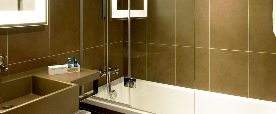 Novotel Lille Aéroport ★★★★ - Last Minute - A designer retreat right next to Lille Airport. - Lille, France