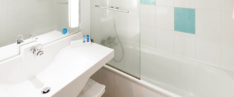 Novotel Toulouse Centre Compans Caffarelli ★★★★ - Last Minute - Live <em>la vie en rose</em> in the heart of Toulouse. - Toulouse, France