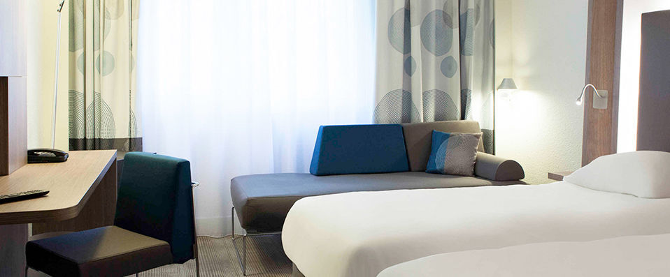 Novotel Paris 17 ★★★★ - Last Minute - A modern retreat in the 17th arrondissement of Paris. - Paris, France