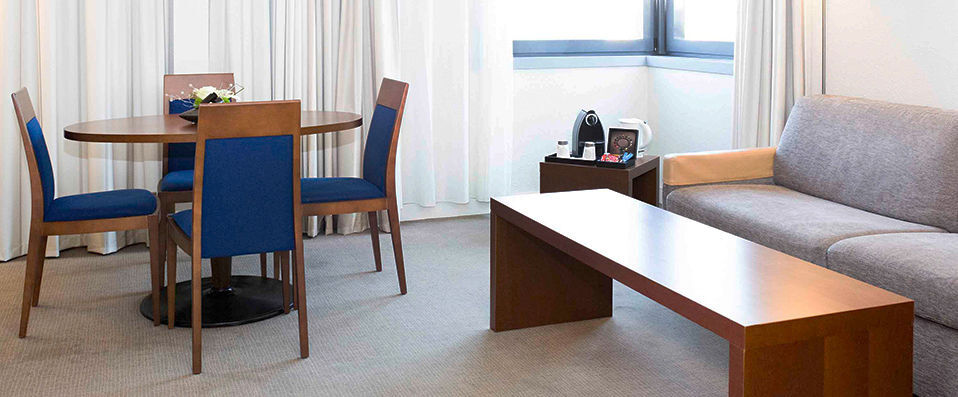 Novotel Grenoble Centre ★★★★ - Last Minute - A perfectly located retreat in the heart of Grenoble. - Grenoble, France