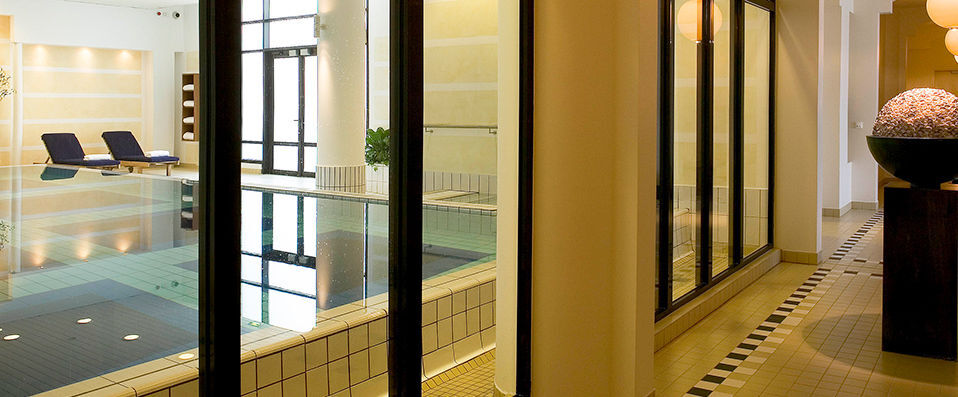 Novotel Roissy-Charles de Gaulle Convention & Spa ★★★★ - Last Minute - Stay in the heart of CDG Airport. - Roissy-en-France, France