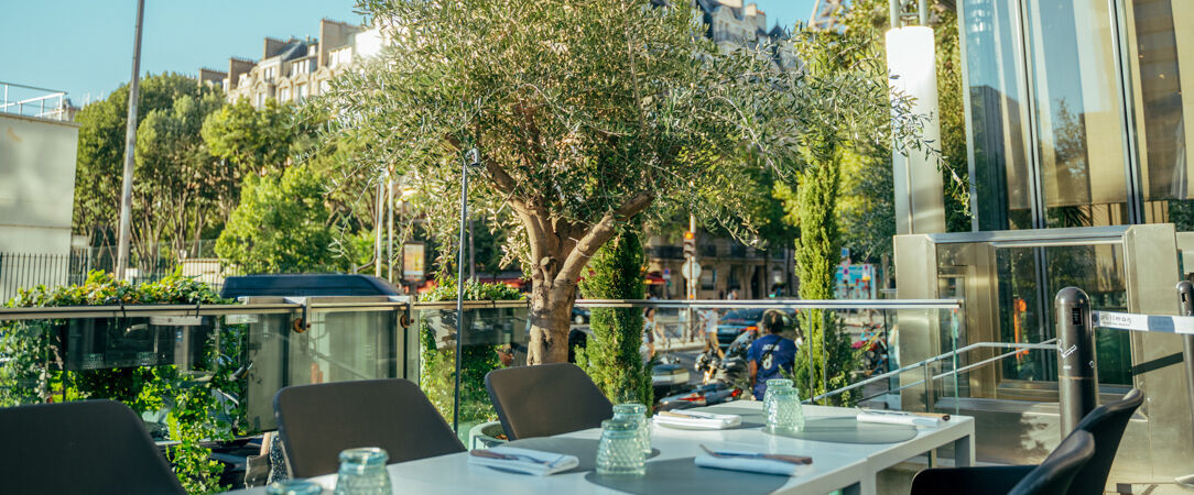 Pullman Paris Tour Eiffel ★★★★ - Superb quality and comfort 350 metres from the Eiffel Tower. - Paris, France