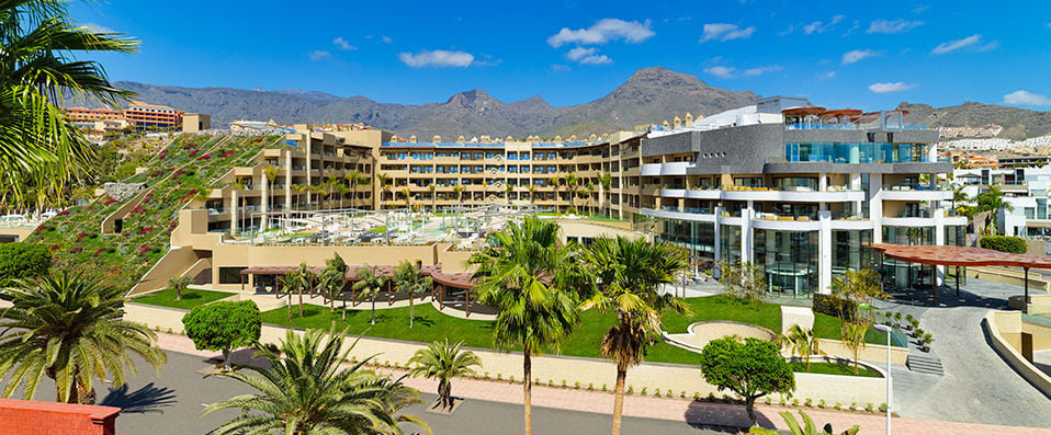 GF Victoria ★★★★★GL - A luxuriously refined 5-star getaway in southern Tenerife. - Tenerife, Spain