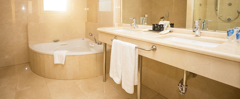 Poseidon La Manga Hotel & Spa ★★★★ - Adults Only - Enjoy the air of tranquillity in this Murcian adults-only retreat - Murcia, Spain