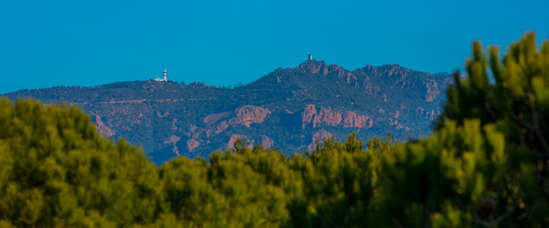 Garrigae Domaine de l'Esterel ★★★★ - Un véritable havre de paix & de verdure dédié au bien-être à Saint-Raphaël. - Saint-Raphaël, France
