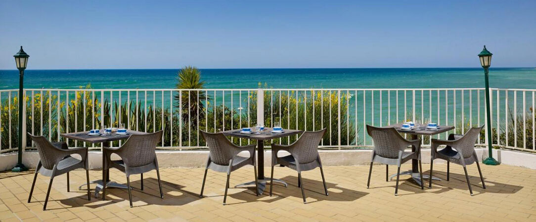  - Beachfront location overlooking the Algarve Atlantic. - Algarve, Portugal