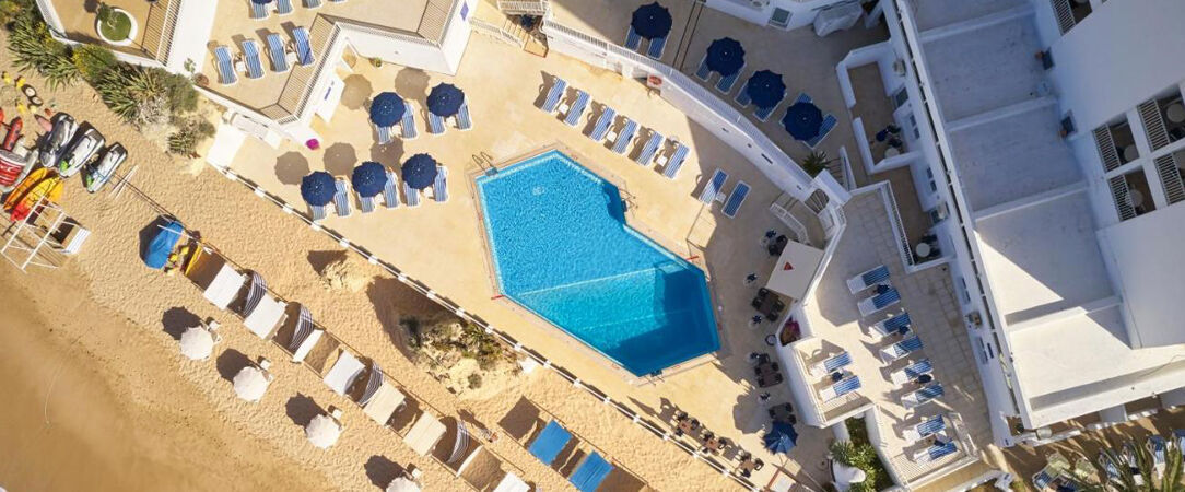  - Beachfront location overlooking the Algarve Atlantic. - Algarve, Portugal