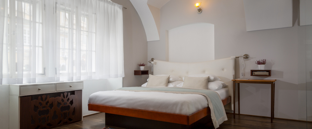 Design Hotel Neruda ★★★★ - Un hôtel de caractère au pied du château de Prague, où les pierres du XIVe siècle dialoguent avec un design contemporain. - Prague, République Tchèque