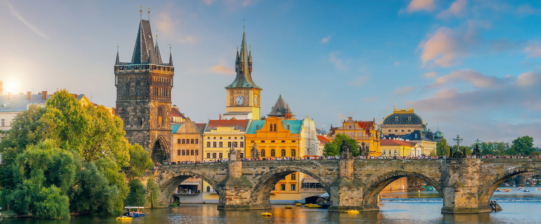 Design Hotel Neruda ★★★★ - Un hôtel de caractère au pied du château de Prague, où les pierres du XIVe siècle dialoguent avec un design contemporain. - Prague, République Tchèque