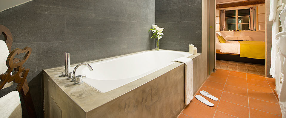 Design Hotel Neruda ★★★★ - Un hôtel de caractère au pied du château de Prague, où les pierres du XIVe siècle dialoguent avec un design contemporain. - Prague, République Tchèque