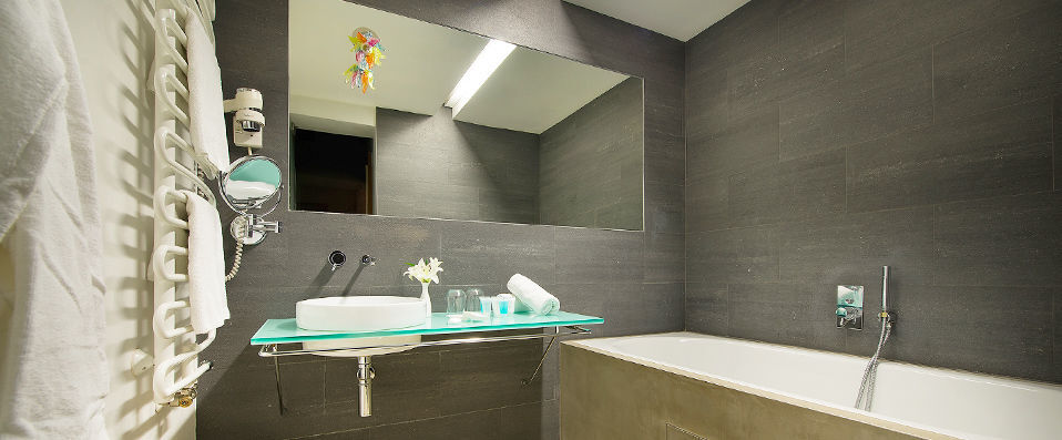 Design Hotel Neruda ★★★★ - Un hôtel de caractère au pied du château de Prague, où les pierres du XIVe siècle dialoguent avec un design contemporain. - Prague, République Tchèque